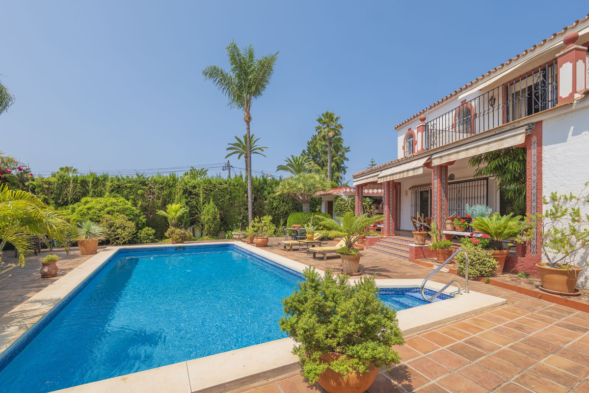 3 bedroom Villas for sale in Marbella – R5064568 3 bedroom Villas for sale in Marbella – R5064568
