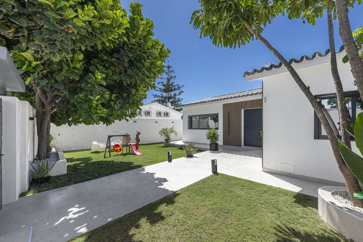 3 bedroom Villas for sale in Nueva Milla de Oro – R5156197 3 bedroom Villas for sale in Nueva Milla de Oro – R5156197