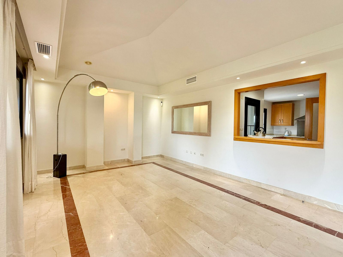 Aticos de 4 dormitorios en venta en Puerto Banús – R5336557 Aticos de 4 dormitorios en venta en Puerto Banús – R5336557