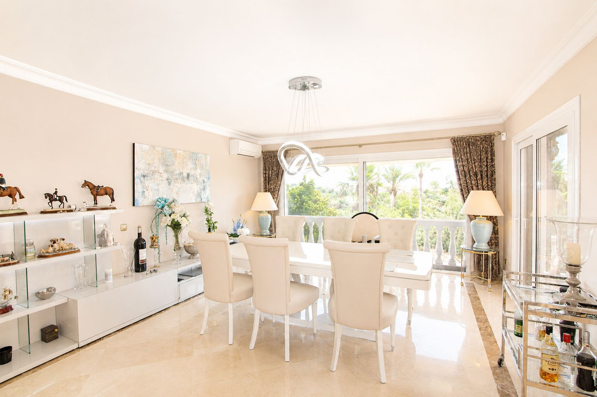 Villas de 4 dormitorios en venta en Elviria – R5475772 Villas de 4 dormitorios en venta en Elviria – R5475772