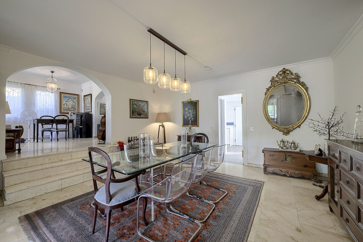 5 bedroom Villas for sale in Marbella – R5478139 5 bedroom Villas for sale in Marbella – R5478139