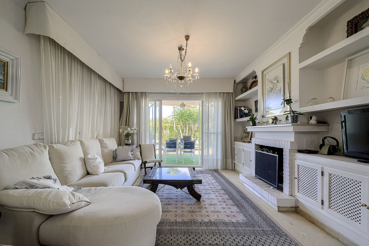 5 bedroom Villas for sale in Marbella – R5478139 5 bedroom Villas for sale in Marbella – R5478139