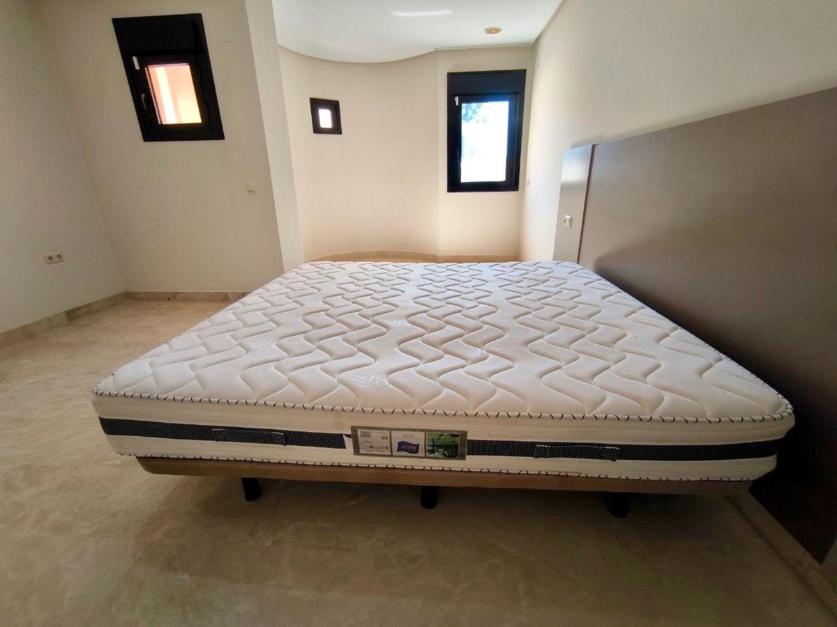 Aticos de 3 dormitorios en venta en Puerto Banús – R5402251 Aticos de 3 dormitorios en venta en Puerto Banús – R5402251