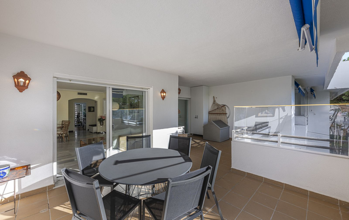 Apartamentos de 2 dormitorios en venta en Puerto Banús – R5191630 Apartamentos de 2 dormitorios en venta en Puerto Banús – R5191630