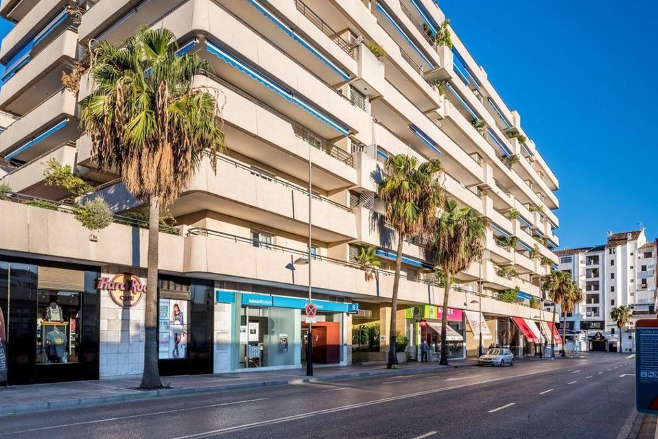 2 bedroom Apartments for sale in Puerto Banús – R4021597 2 bedroom Apartments for sale in Puerto Banús – R4021597