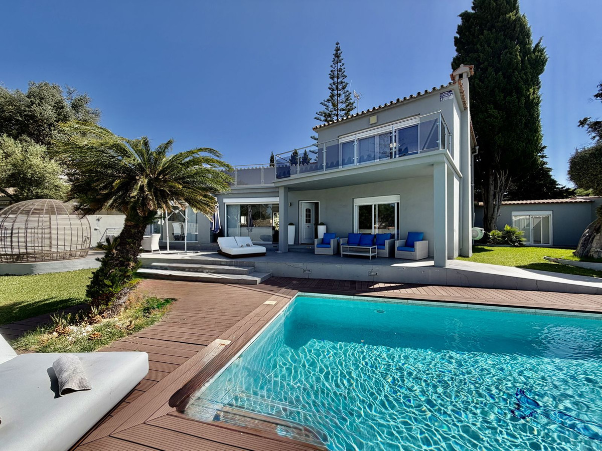 4 bedroom Villas for sale in Cabopino – R5407798 4 bedroom Villas for sale in Cabopino – R5407798