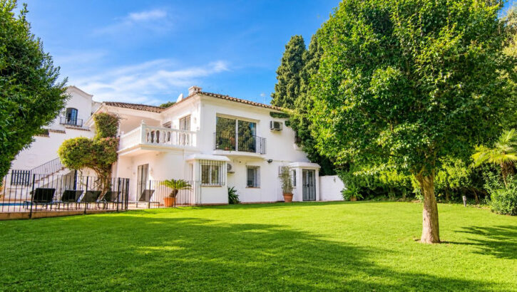 Villas de 4 dormitorios en venta en Nagüeles – R5283919 Villas de 4 dormitorios en venta en Nagüeles – R5283919 in Marbella