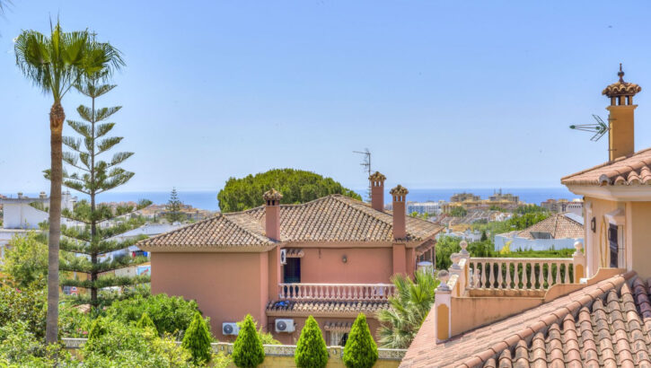 5 bedroom Villas for sale in Marbella – R5481481 5 bedroom Villas for sale in Marbella – R5481481 in