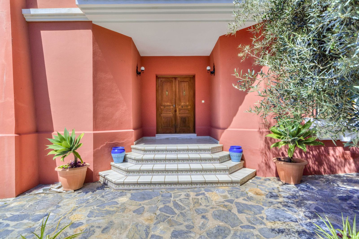 5 bedroom Villas for sale in Marbella – R5481481 5 bedroom Villas for sale in Marbella – R5481481