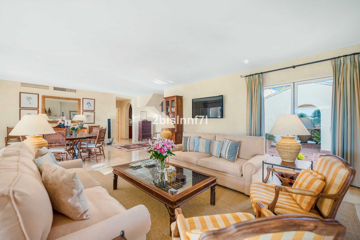 Villas de 4 dormitorios en venta en Elviria – R5220157 Villas de 4 dormitorios en venta en Elviria – R5220157