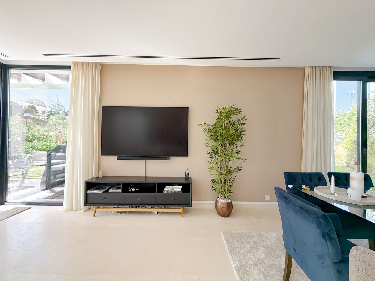 5 bedroom Semi-detached for sale in Calahonda – R5433331 5 bedroom Semi-detached for sale in Calahonda – R5433331