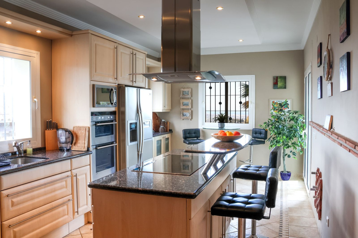 6 bedroom Villas for sale in La Mairena – R4895293 6 bedroom Villas for sale in La Mairena – R4895293